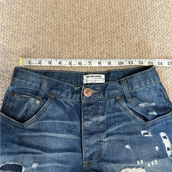 One by one teaspoon Hawks relaxed fit high rise twisted cuff hem size 28 shorts - Picture 5 of 7